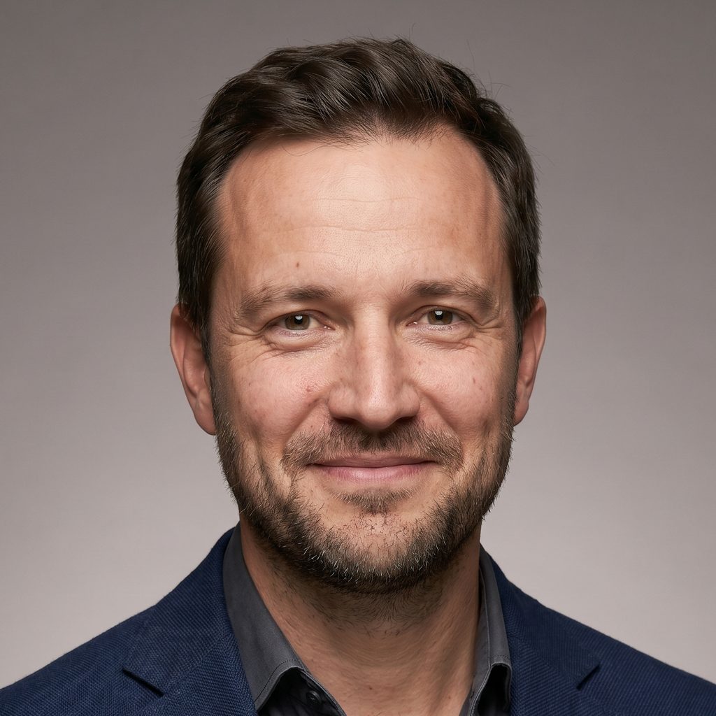 Mark — CX Manager